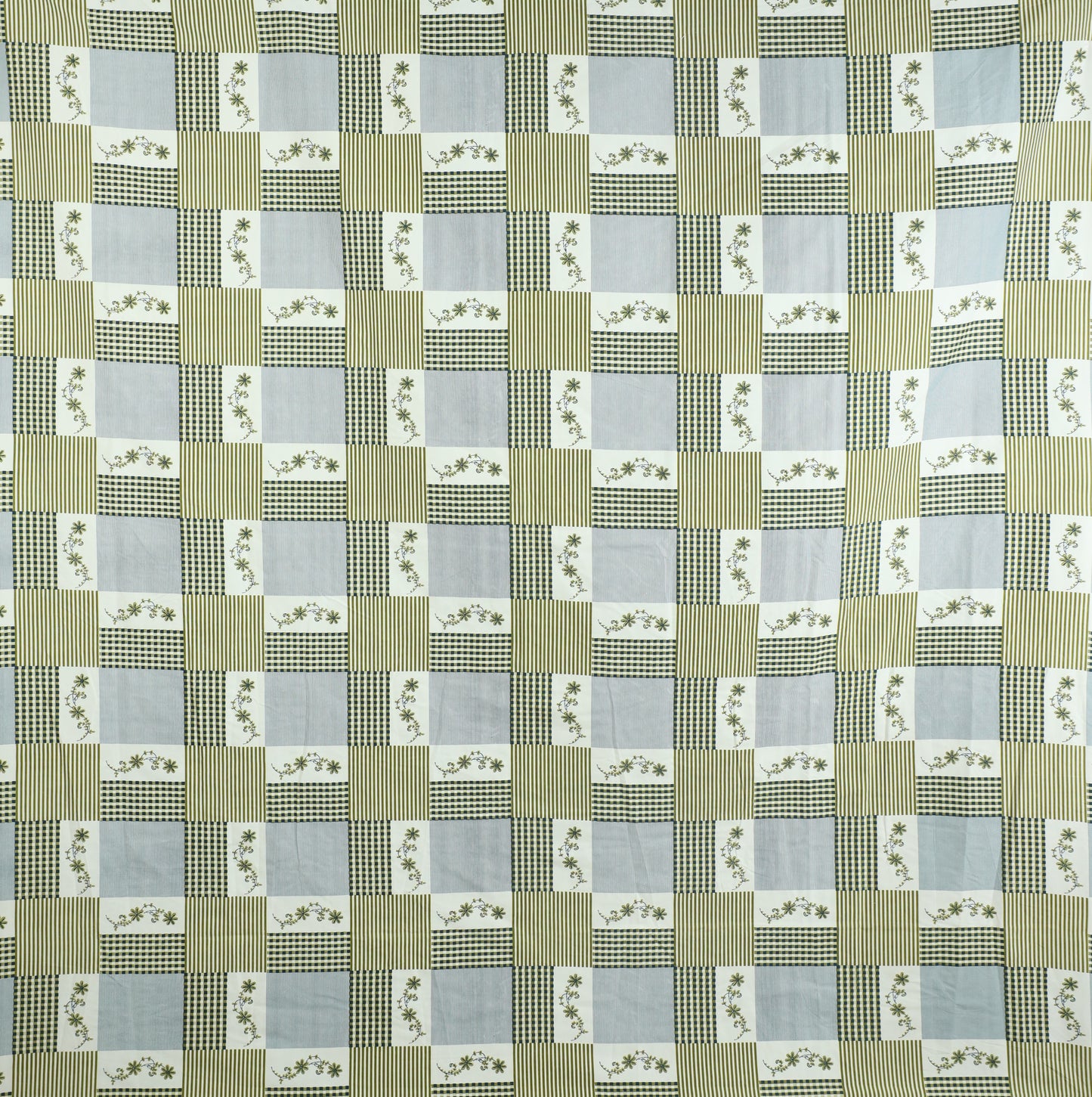 Divora Casa 180 TC Premium Satin Twill Double Bedsheet – Olive Check Leaf Design with 2 Pillow Covers